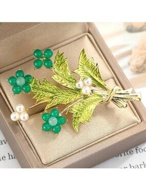 Flower Brooch Pearl Gold Pin Stylish Bouquet Green Stones Elegant Leaves Trendy